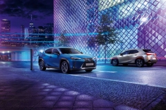 2020-lexus-ux-300e-04